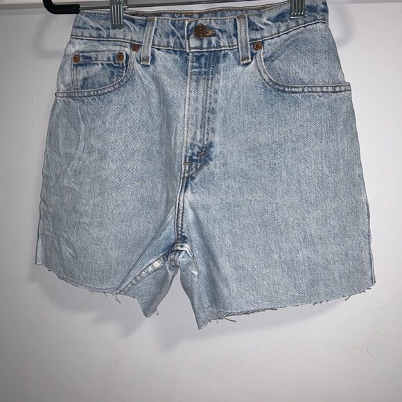 Urban outfitters recycled Levi’s denim shirt - Picture 6 of 8